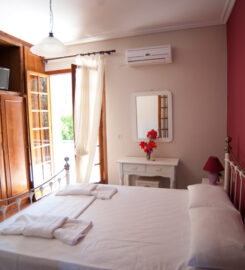 Giorgio Studios and Apartments (Γράψα Αικατερίνη Γεω.)