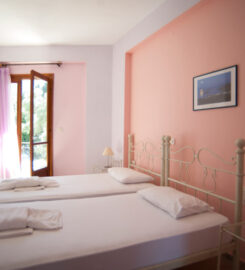 Giorgio Studios and Apartments (Γράψα Αικατερίνη Γεω.)