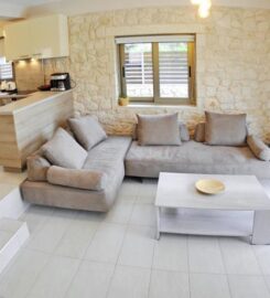 Avesta Private Villas (Μεταξάς Ανδρέας Δημ.)