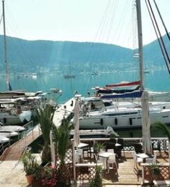 Ταβέρνα Λιμανάκι (Καββαδάς Δημήτριος Βησ.)