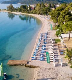 Sailinn Beach Club & Restaurant (Κούρτης Κωνσταντίνος Πανταζ.)