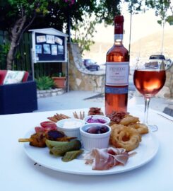 Vliho Yacht Club