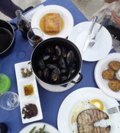 Εστιατόριο Φλοίσβος (Σταύρακας Δημήτριος Γερασ.)