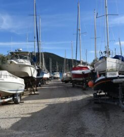 Belegrinos Marine Service & Boat yard (Μπελεγρίνος Κωνσταντίνος Ιωα.)