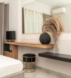 San Giovanni Beach Resort & Suites