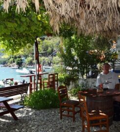 Καντίνα Σπύρου & Μαρίας (Πολίτη Μαρία Χ.)