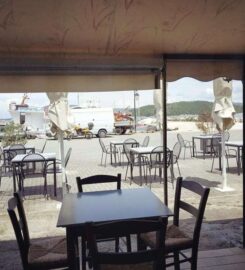 Στο Λιμάνι (Μαραγκάκης Εμμανουήλ)