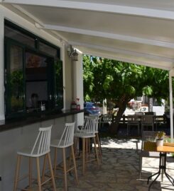Corner Cafe – Snack – Breakfast