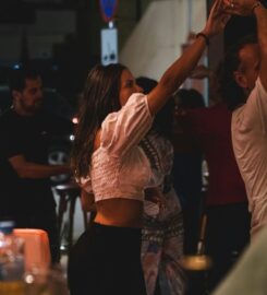 The Bluebird – Art & Music Bar